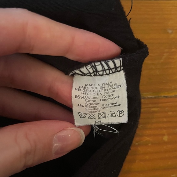 Brandy Melville V-Neck Tee - Picture 3 of 3